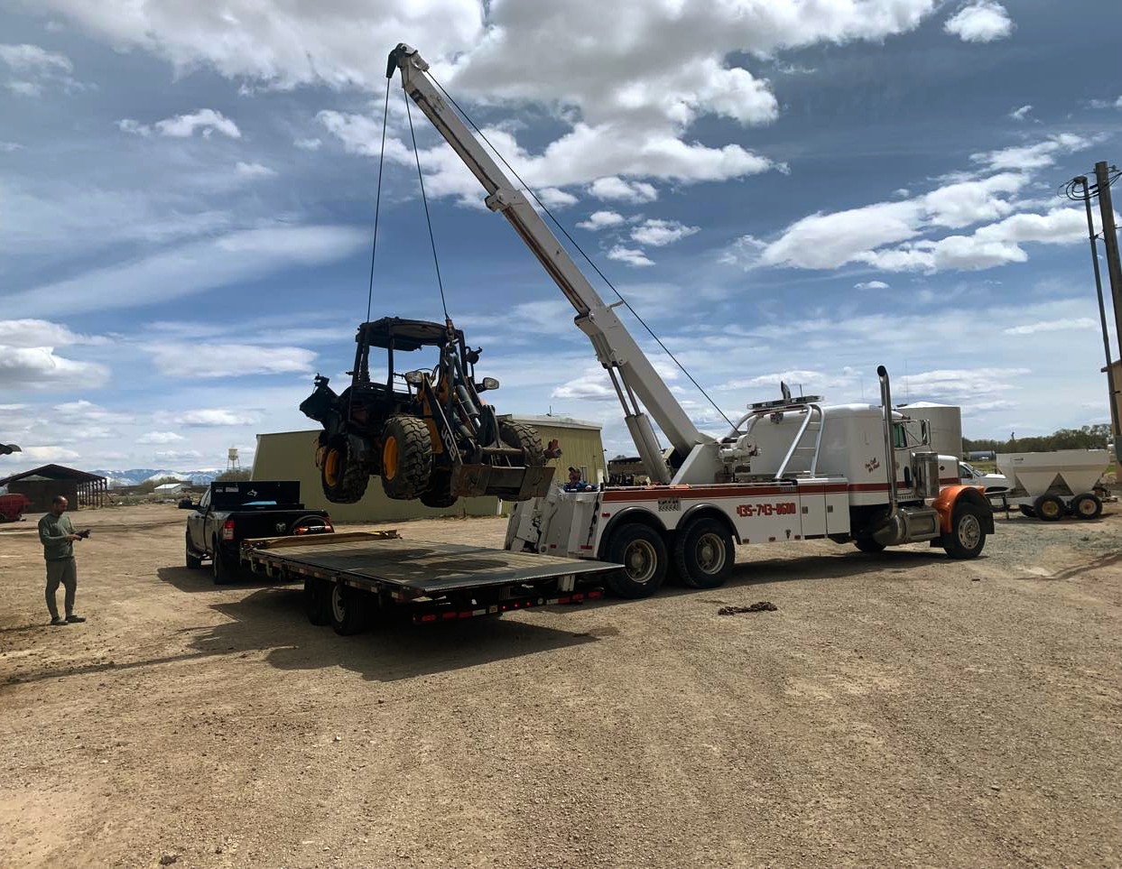 24 Hr Auto/Diesel Repair & Towing